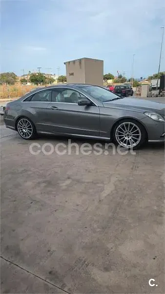 Usado Mercedes E350 Elegance 231 CV (169 kW) 2009 Gris / plata Coupe