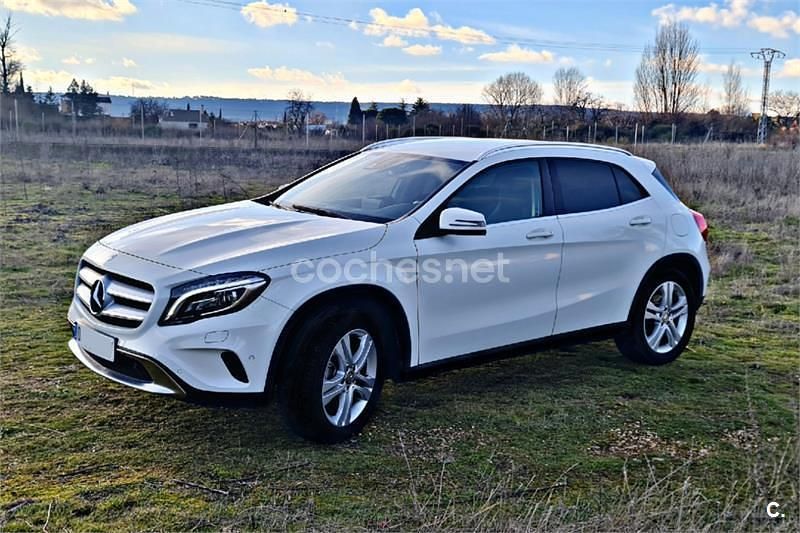 Usado Mercedes GLA200 156 CV (114 kW) 2016 Blanco SUV