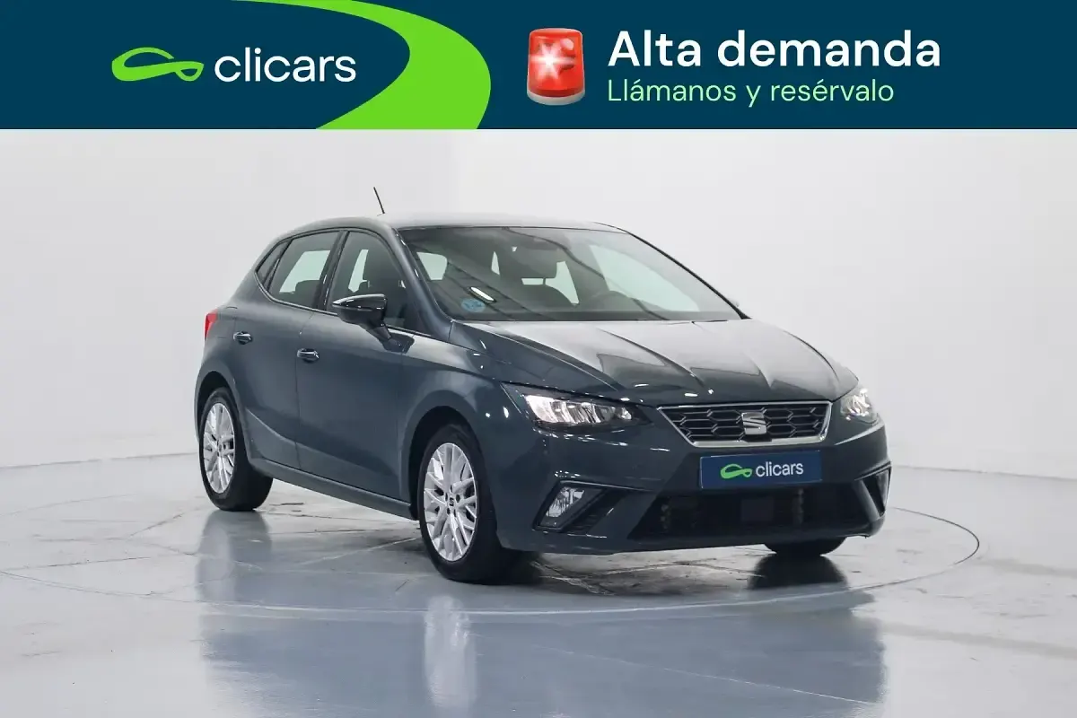 Usado Seat Ibiza FR 116 CV (85 kW) 2024 Gris / plata Utilitario