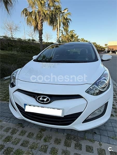 Usado Hyundai i30 Sport 110 CV (80 kW) 2013 Blanco Familiar