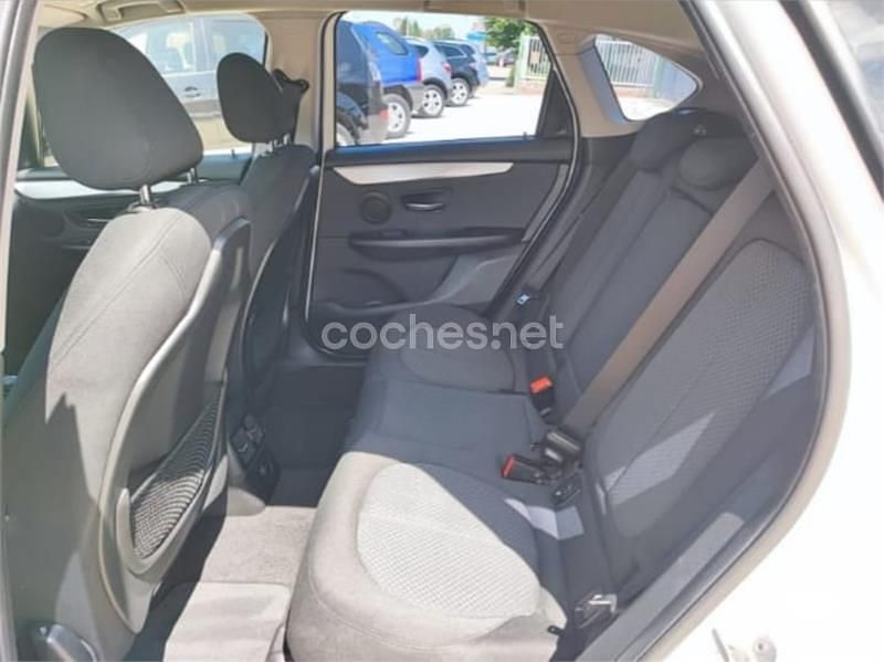 Usado BMW 216 Active Tourer 116 CV (85 kW) 2017 Blanco Monovolumen