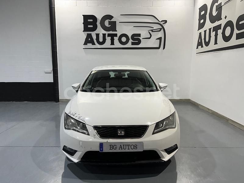 Usado Seat Leon I-Tech 105 CV (77 kW) 2014 Blanco Berlina
