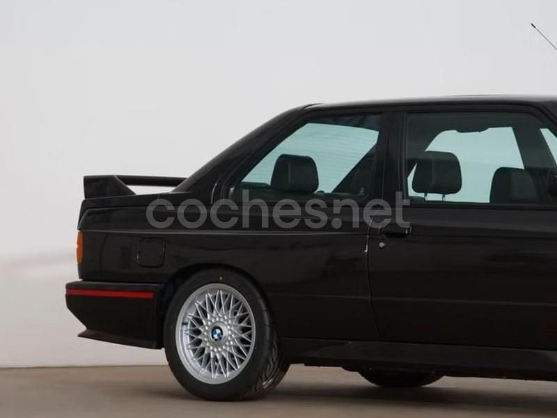 Usado BMW M3 215 CV (158 kW) 1987 Negro Berlina