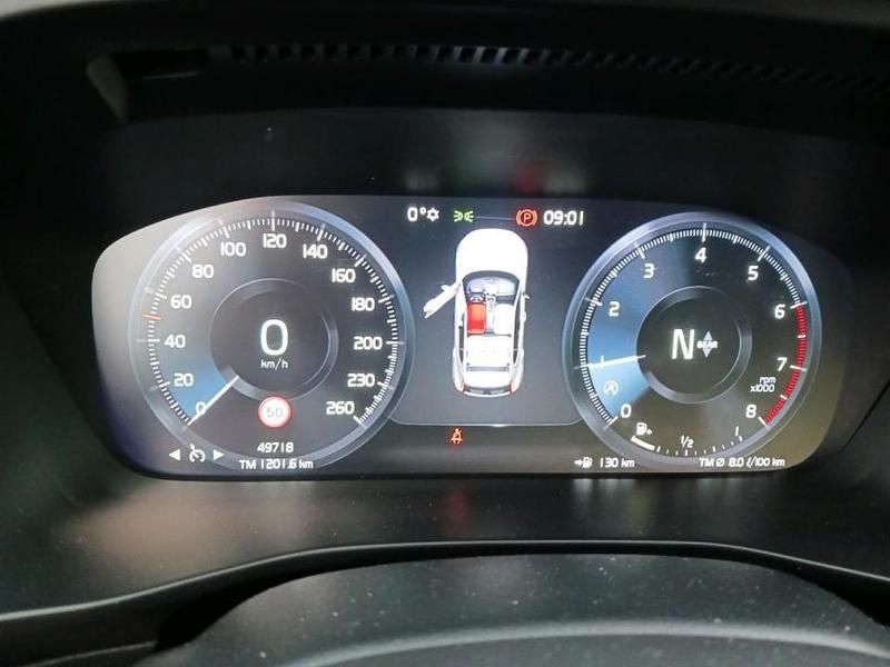 Usado Volvo XC40 Momentum 129 CV (94 kW) 2021 Blanco SUV