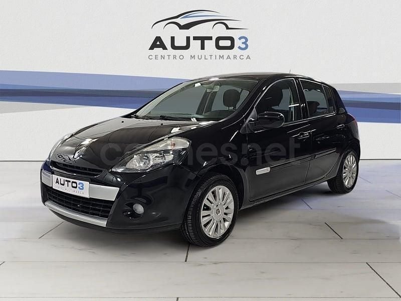Usado Renault Clio IV Expression 75 CV (55 kW) 2012 Negro Berlina