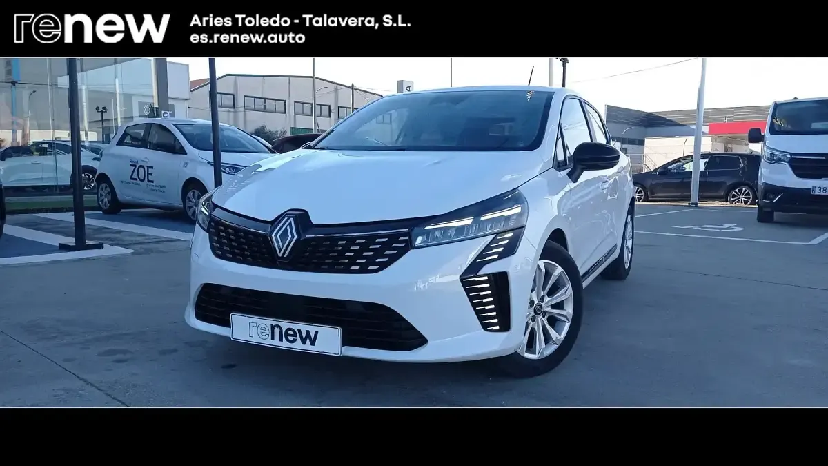 Usado Renault Clio Evolution 100 CV (73 kW) 2024 Blanco Utilitario