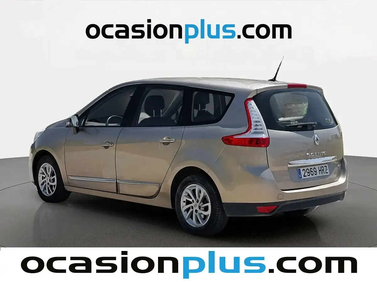 Usado Renault Grand Scénic III Dynamique 131 CV (96 kW) 2013 Beige Monovolumen