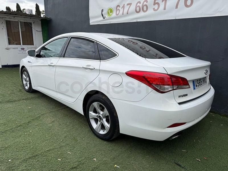 Usado Hyundai i40 115 CV (84 kW) 2014 Blanco Berlina