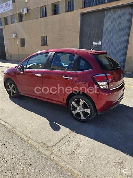 Usado Citroën C3 Live 75 CV (55 kW) 2016 Rojo Berlina