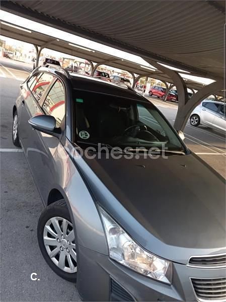Usado Chevrolet Cruze LT 130 CV (95 kW) 2014 Gris / plata Berlina