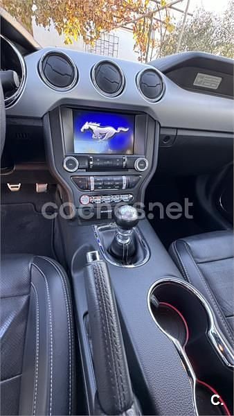 Usado Ford Mustang Fastback 314 CV (230 kW) 2017 Rojo Coupe