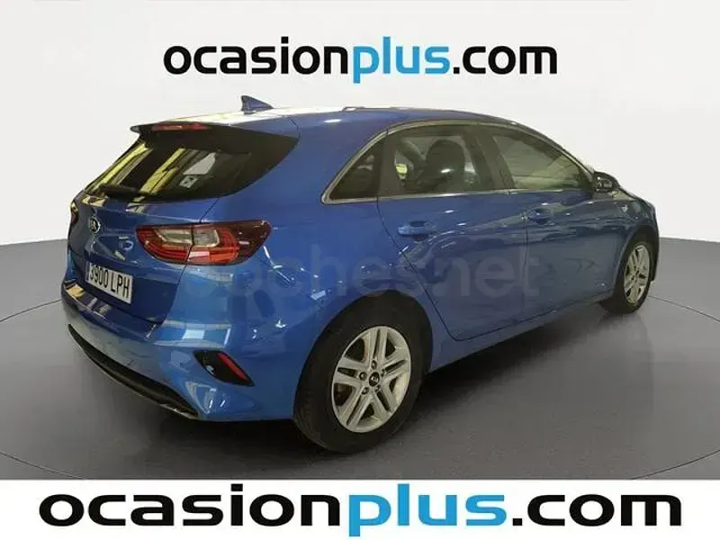 Usado Kia Ceed 120 CV (88 kW) 2021 Azul Utilitario