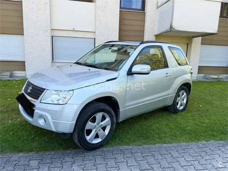 Begagnad Suzuki Grand Vitara 106 HK (77 kW) 2009 Grå SUV