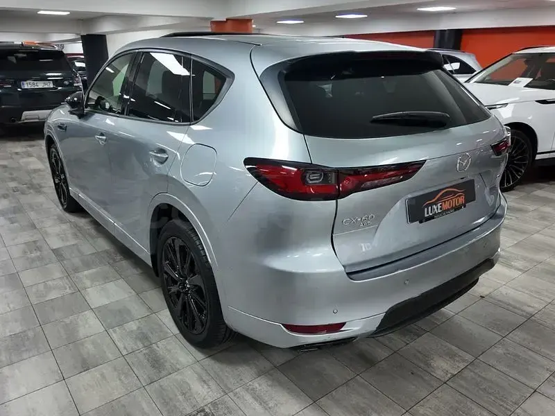 Usado Mazda CX-60 Takumi-Line 327 CV (240 kW) 2023 Gris / plata SUV