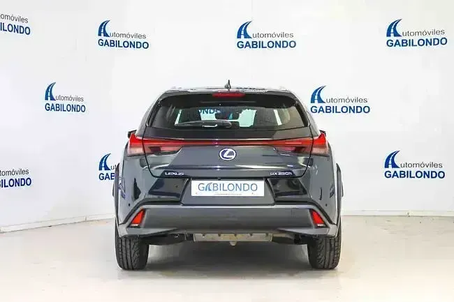 Usado Lexus UX Business Edition 184 CV (135 kW) 2021 Negro SUV
