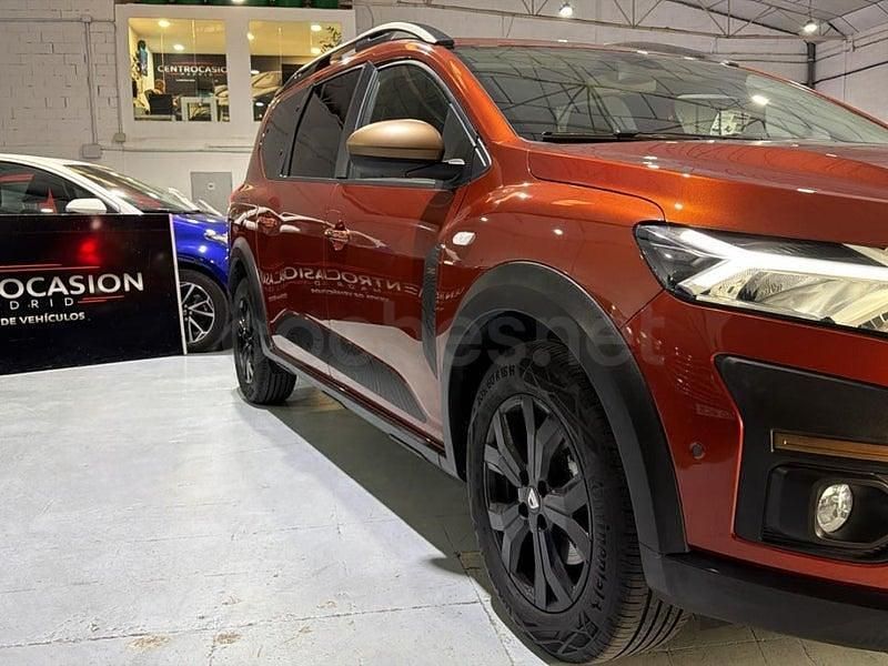 Usado Dacia Jogger Extreme 100 CV (73 kW) 2024 Naranja Monovolumen