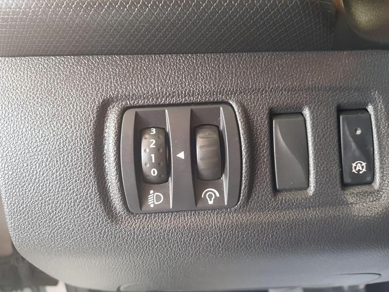 Usado Renault Clio IV 90 CV (66 kW) 2017 Blanco