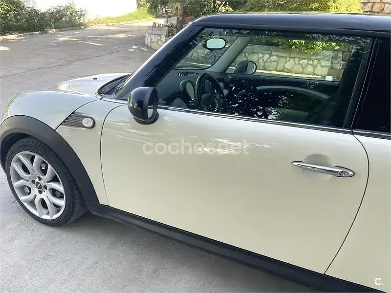 Usado Mini Cooper D 110 CV (80 kW) 2008 Beige Utilitario