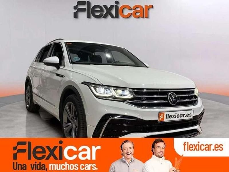 Blanco Usado 2021 VW Tiguan R-line Plus SUV | 24.790 € (Un poco caro) - Imagen 1/4
