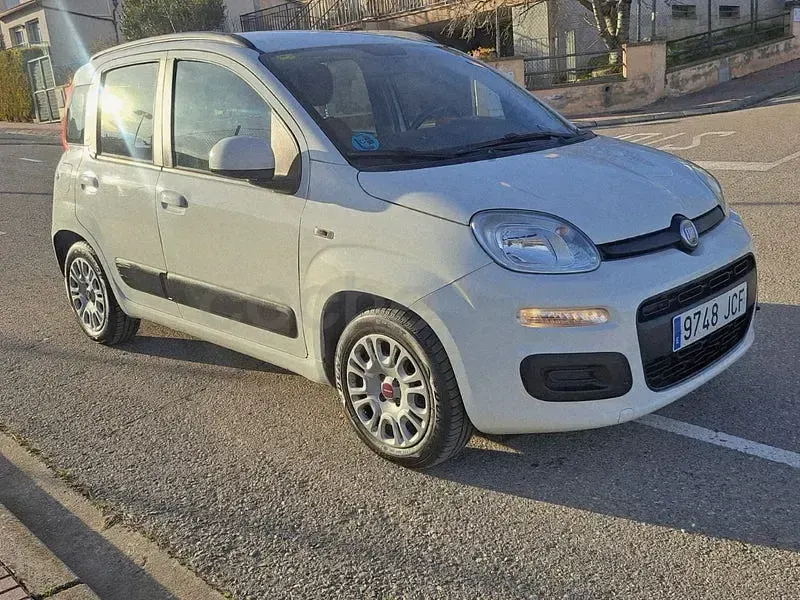 Usado Fiat Panda Lounge 69 CV (50 kW) 2015 Blanco Utilitario