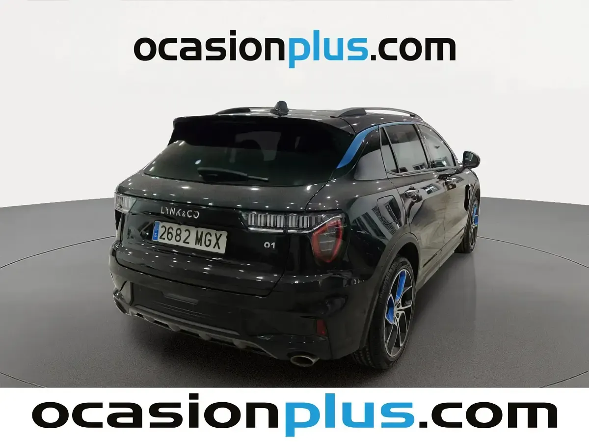 Usado Lynk & Co 01 261 CV (191 kW) 2023 Negro SUV