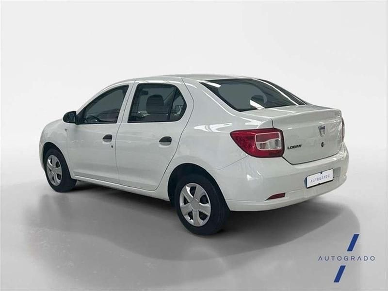Usado Dacia Logan Ambiance 75 CV (55 kW) 2013 Blanco Berlina