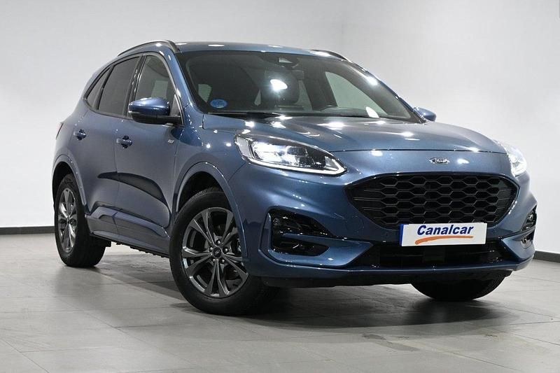 Usado Ford Kuga ST-Line X 225 HP (165 kW) 2022 Azul SUV
