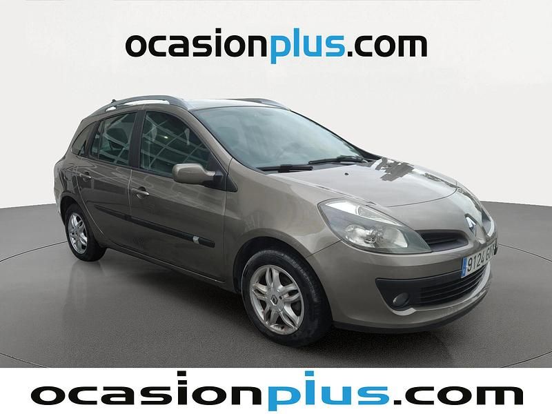 Usado Renault Clio GrandTour Dynamique 86 CV (63 kW) 2008 Beige Familiar
