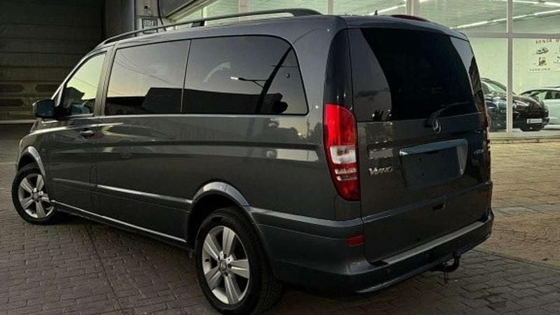 Usado Mercedes Viano Avantgarde 224 CV (164 kW) 2013 Gris Monovolumen