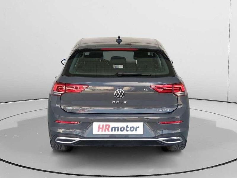 Usado VW Golf VIII 207 CV (152 kW) 2022 Gris Utilitario