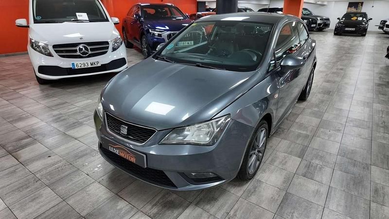 Gris / plata Usado 2013 Seat Ibiza SC FR Utilitario | 6990 € (Buen precio) - Imagen 1/4