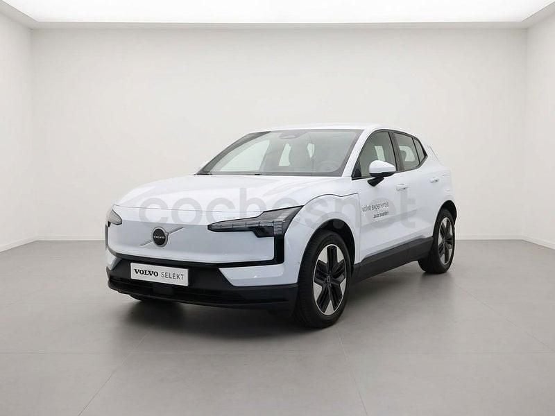 Usado Volvo EX30 Core 200 kW (272 HP) 2024 Eléctrico SUV