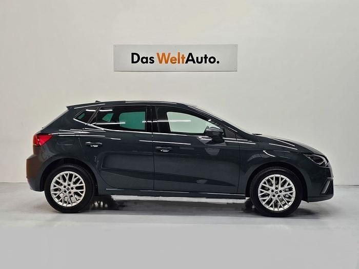 Usado Seat Ibiza 115 CV (84 kW) 2025 Azul Utilitario
