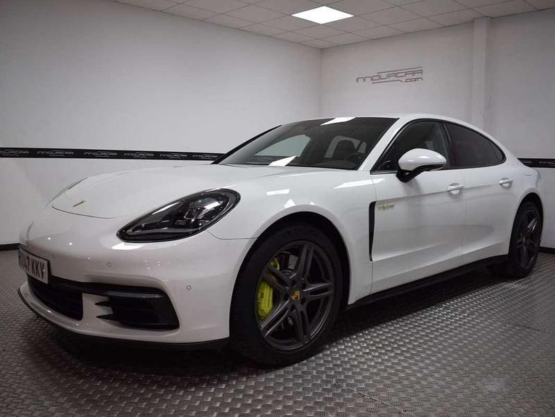Blanco Usado 2018 Porsche Panamera 4 Executive Berlina | 61.900 € (Caro) - Imagen 1/4