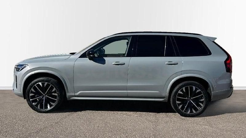Usado Volvo XC90 Plus 250 CV (183 kW) 2025 Gris / plata SUV