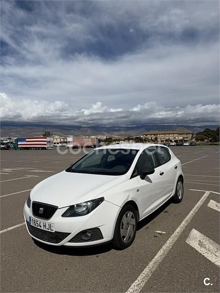Usado Seat Ibiza Copa 75 HP (55 kW) 2012 Branco Sedan
