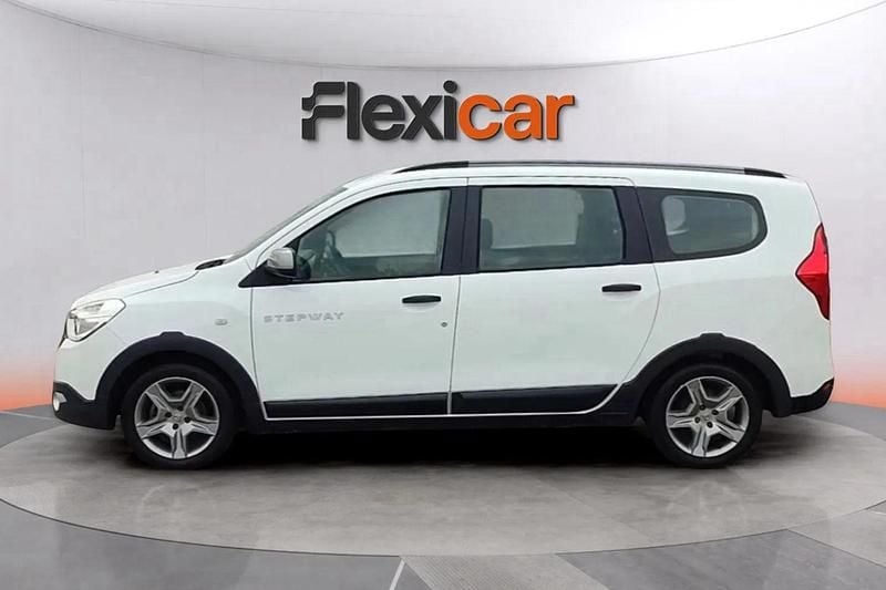 Usado Dacia Lodgy Comfort 131 CV (96 kW) 2020 Blanco Monovolumen
