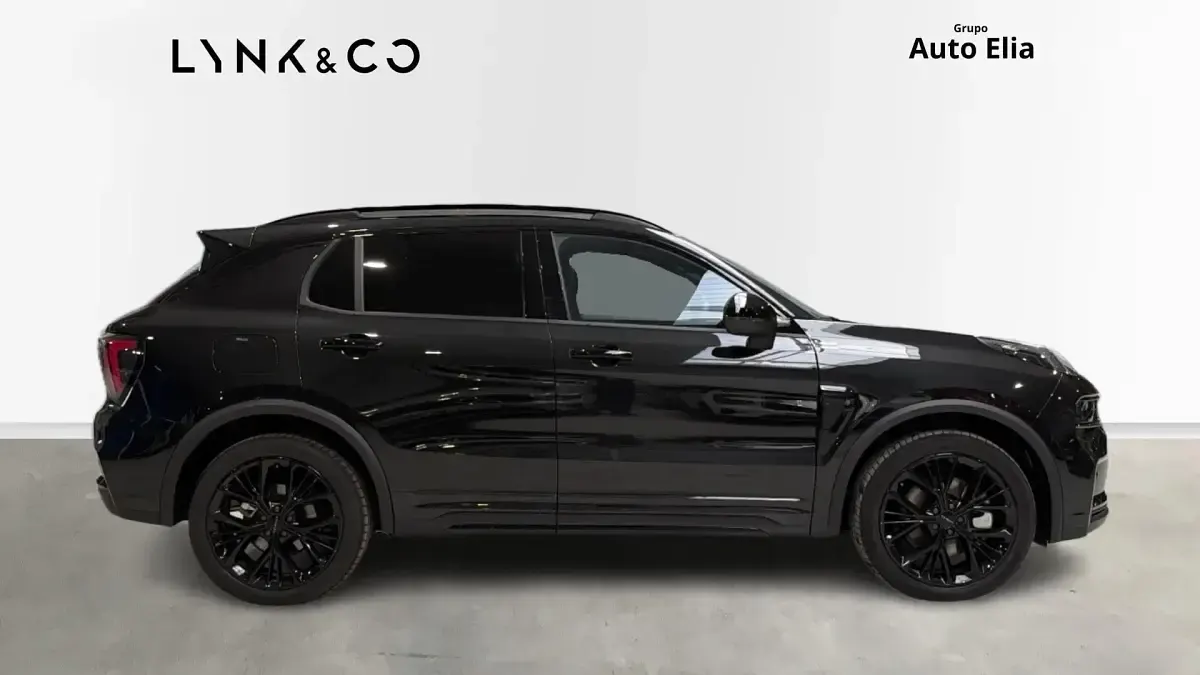 Usado Lynk & Co 01 279 CV (205 kW) 2025 Negro SUV