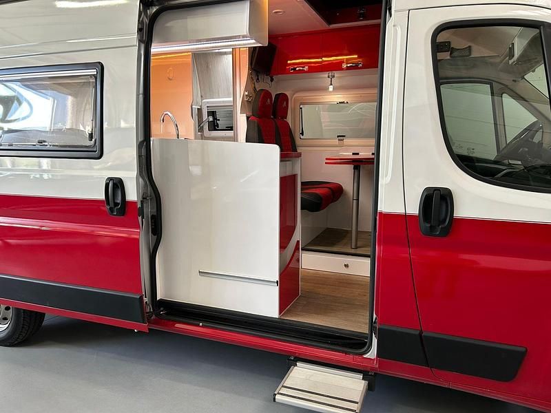Usado Fiat Ducato 150 CV (110 kW) 2019 Rojo Van