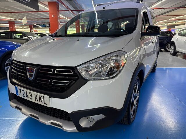 Blanco Usado 2018 Dacia Dokker Stepway Van | 14.990 € (Caro) - Imagen 1/4
