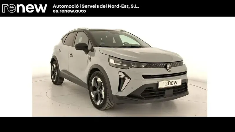 Usado Renault Captur Techno 100 CV (73 kW) 2025 Gris SUV