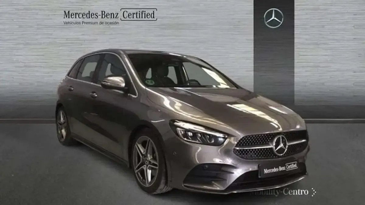 Usado Mercedes B200 150 CV (110 kW) 2025 Gris Utilitario