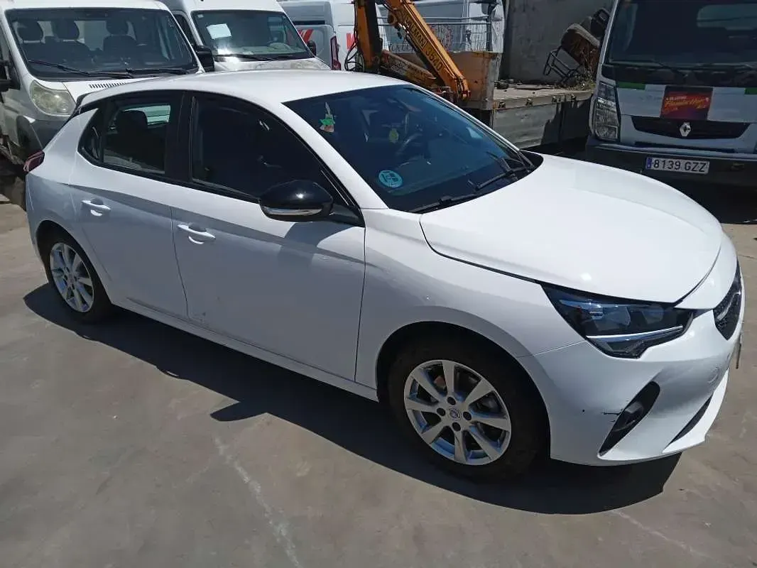 Usado Opel Corsa Edition 101 CV (74 kW) 2021 Blanco Utilitario