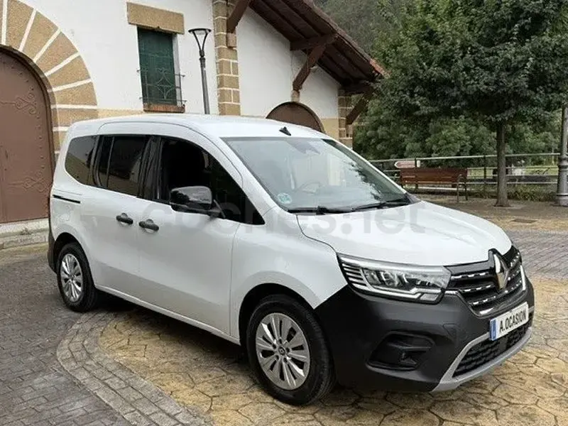 Usado Renault Kangoo Edition One 95 CV (69 kW) 2022 Blanco Monovolumen