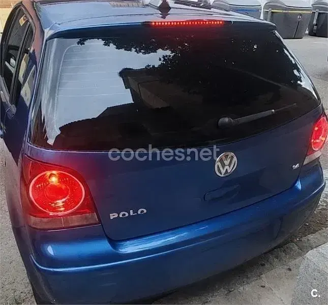 Usado VW Polo United 80 CV (58 kW) 2008 Azul Utilitario