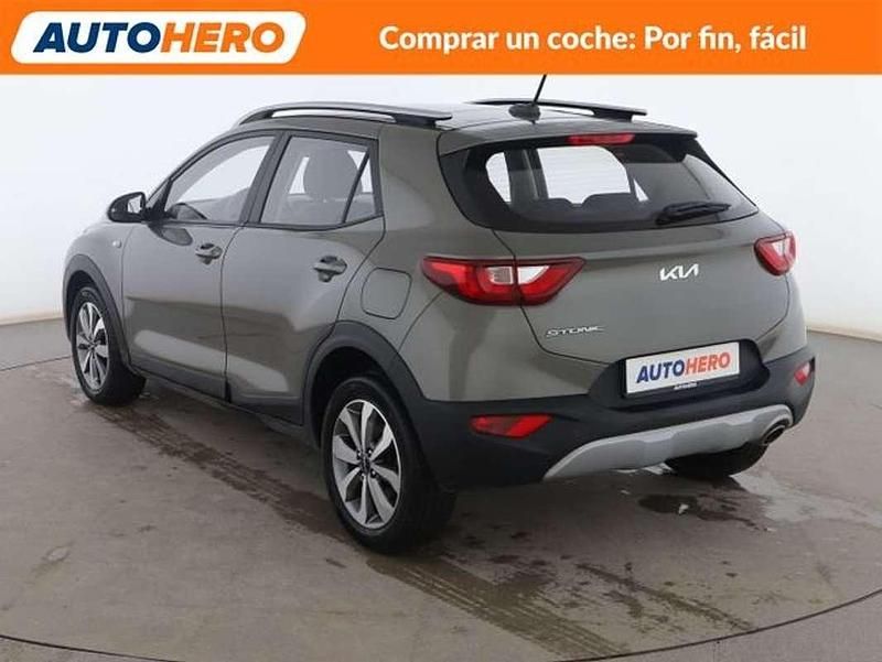 Usado Kia Stonic 84 CV (61 kW) 2023 Gris SUV