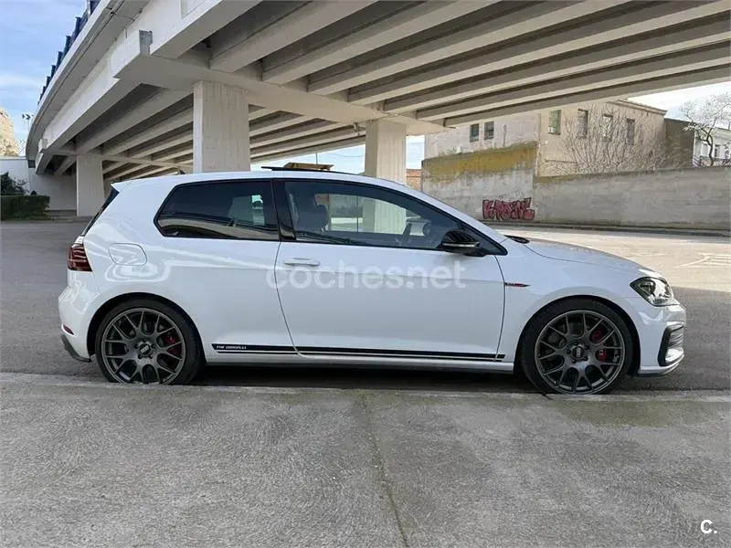 Usado VW Golf VII GTI 245 CV (180 kW) 2019 Blanco Berlina