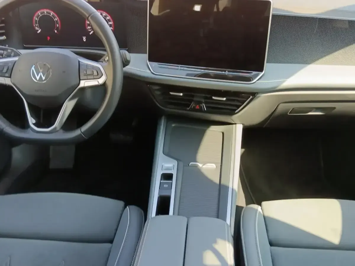 Usado VW Passat Business 150 CV (110 kW) 2024 Otro Familiar