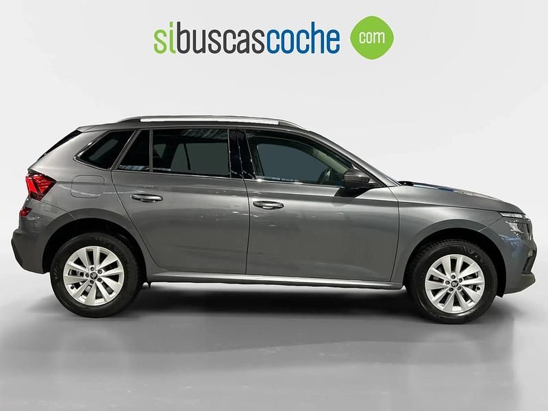 Usado Skoda Kamiq Selection 150 CV (110 kW) 2025 Gris/plata SUV