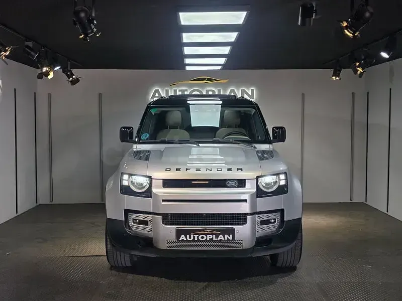 Usado Land Rover Defender S 240 CV (176 kW) 2020 Gris / plata SUV